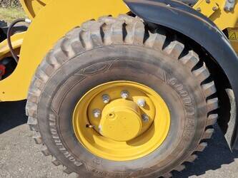 2024-caterpillar-906-1457011-47444031