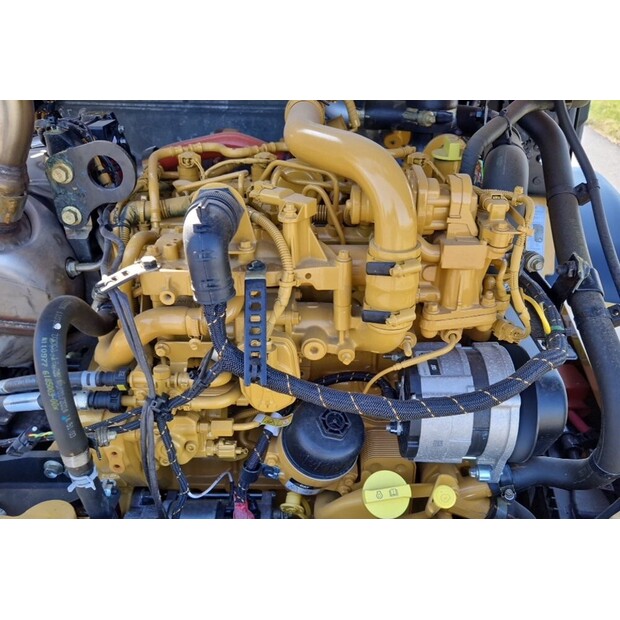 2024 Caterpillar 906-47444034