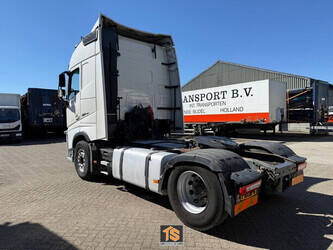 2014-volvo-fh-1457016-47444155