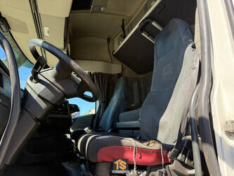 2014-volvo-fh-1457016-47444157
