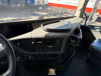 2014-volvo-fh-1457016-47444161