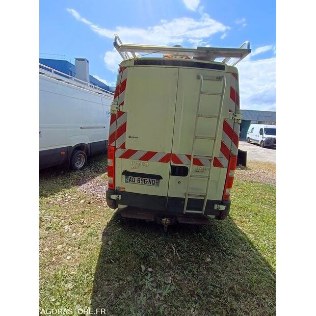 2010 Iveco 35C13-47456616
