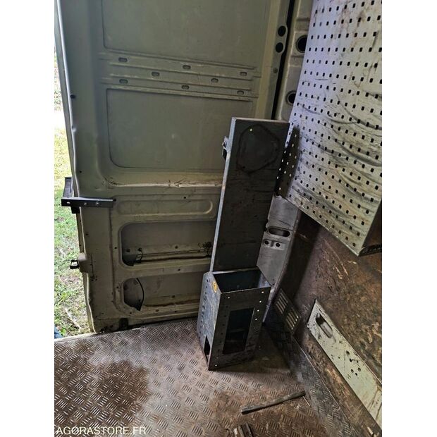2010 Iveco 35C13-47456628
