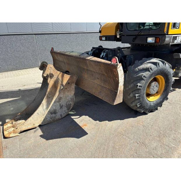 2017 فولفو EW140D-47458920