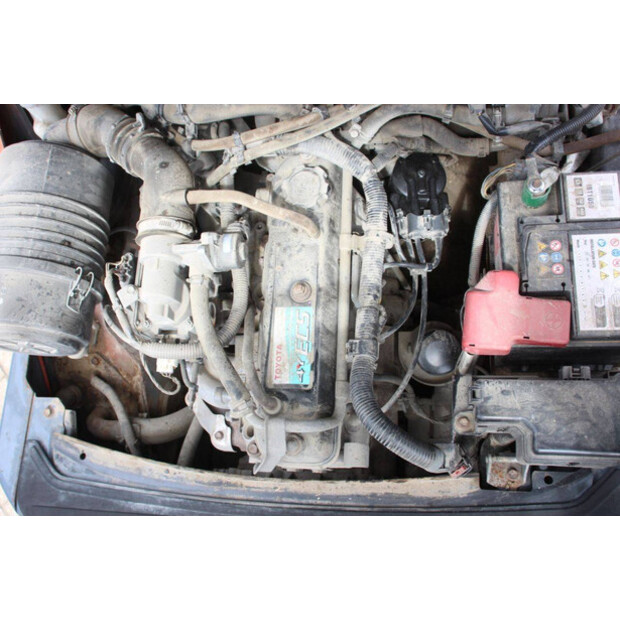 2010 Toyota 02-8FGF25-47460724