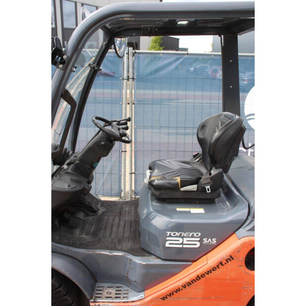 2010 Toyota 02-8FGF25-47460727