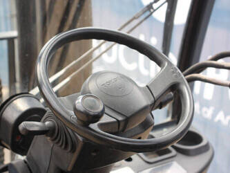 2010-toyota-02-8fgf25-1457123-47460730