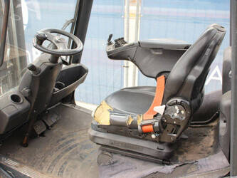 2013-fenwick-linde-h25t-02-1457131-47460998