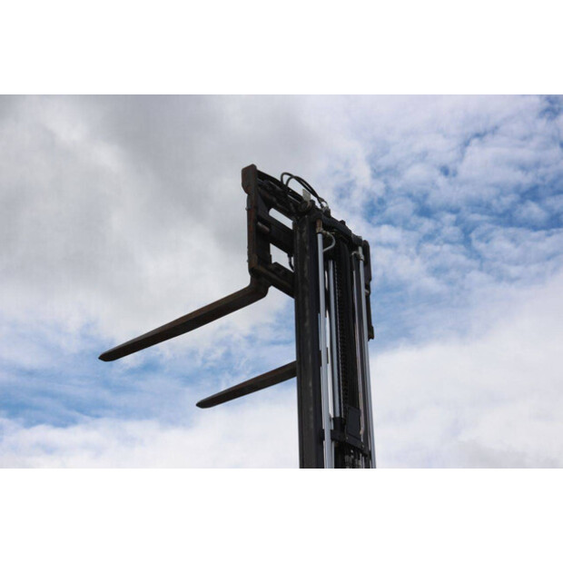 2013 Fenwick-Linde H25T-02-47461010