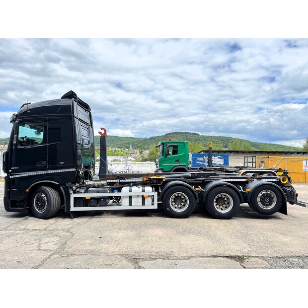 2017 Mercedes-Benz 3553L-47462858