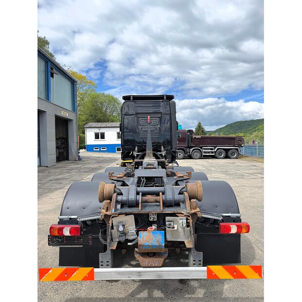 2017 Mercedes-Benz 3553L-47462861