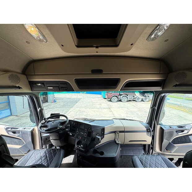 2017 Mercedes-Benz 3553L-47462869