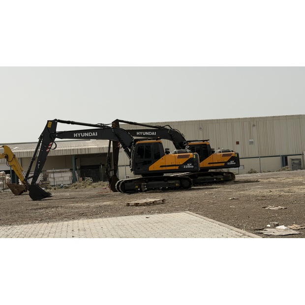 2018 Hyundai HX220HD-47462893