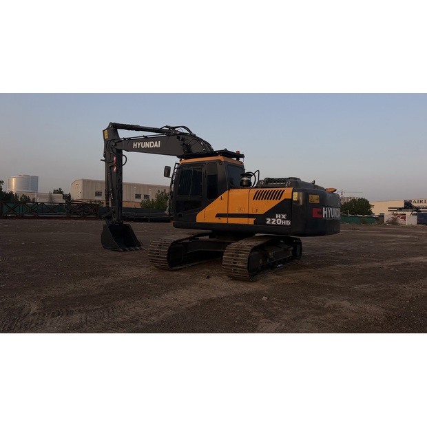 2018 Hyundai HX220HD-47462896