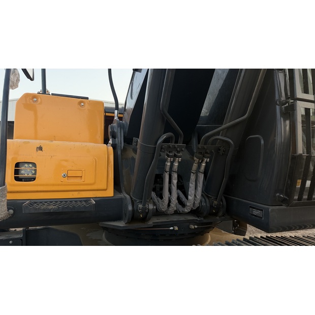 2018 Hyundai HX220HD-47462898