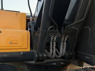 2018-hyundai-hx220hd-47462898