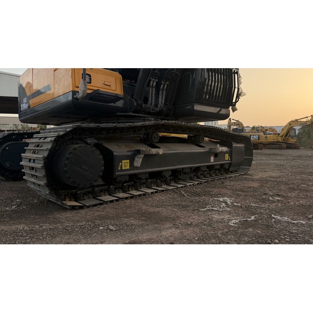 2018 Hyundai HX220HD-47462900