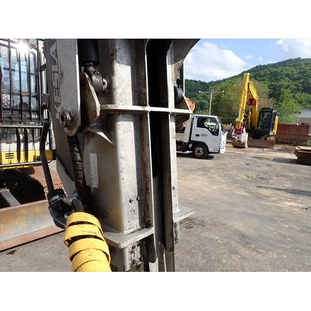 2009 سوميتومو SH75X-3-47463055