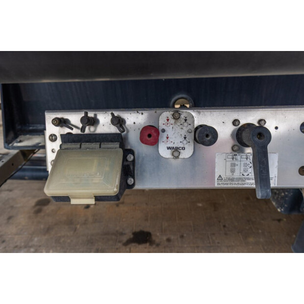 2011 Feldbinder EUT 40.3-47465530