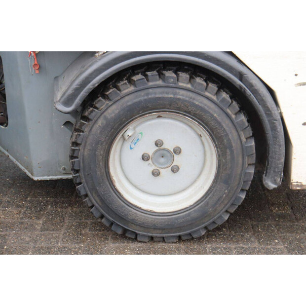 2016 Conver C4-47467824