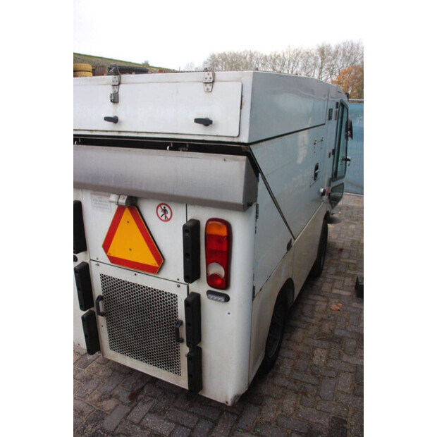 2007 HMF 214-47467898