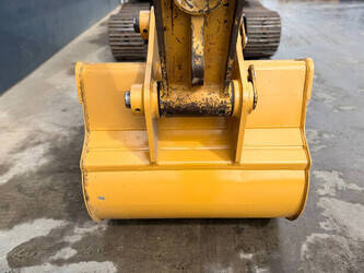2015-caterpillar-320el-1457323-47467938