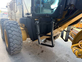 2016-caterpillar-140m3-awd-47468895