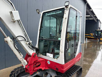 2010-takeuchi-tb235-1457354-47469127