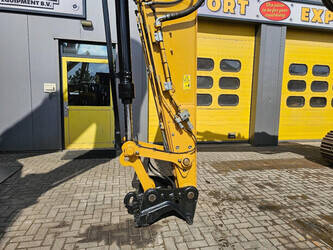 2021-caterpillar-323-1457379-47470254