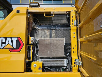2021-caterpillar-323-1457379-47470264