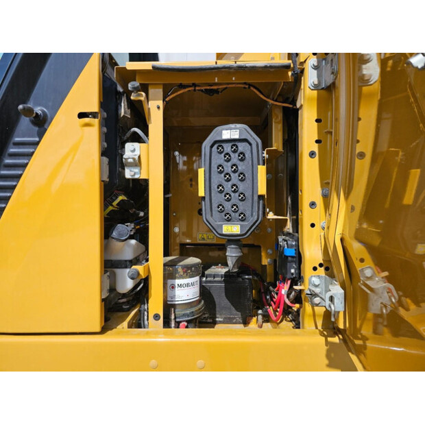 2021 Caterpillar 323-47470265
