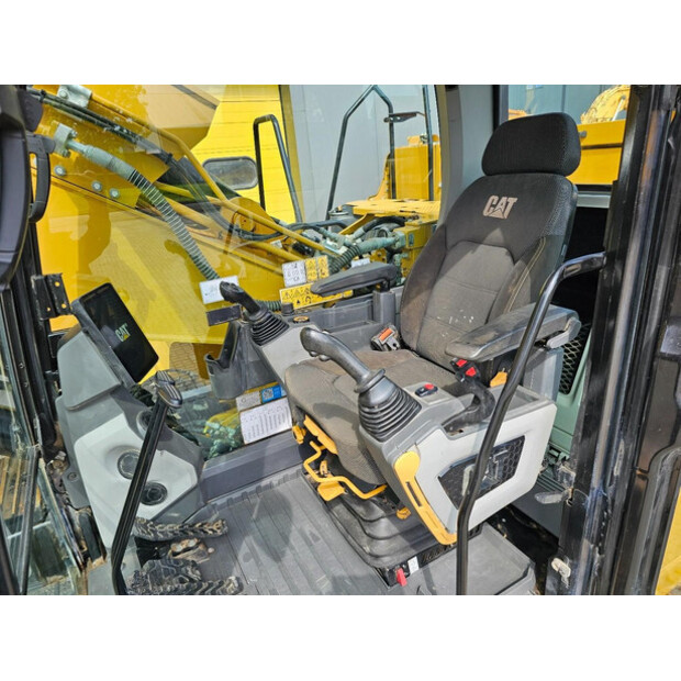 2021 Caterpillar 323-47470270