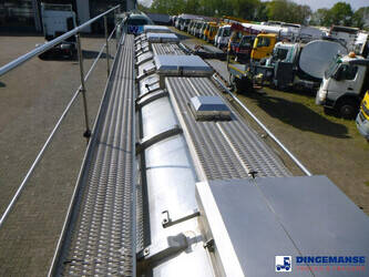 2006-burg-others-1457462-47484453