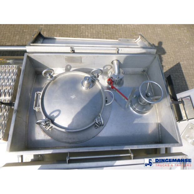 2006 BURG Food tank inox 37.5 m3 / 3 comp-47484454
