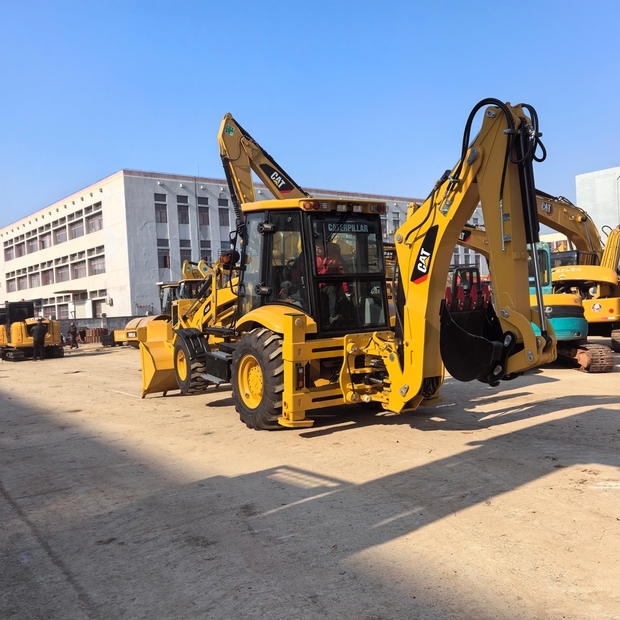 2025 Caterpillar 420F-47484607