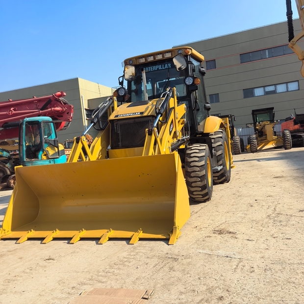 2025 Caterpillar 420F-47484608
