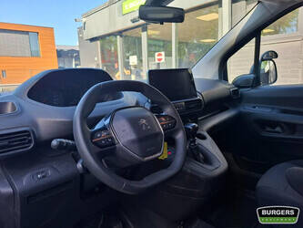 2022-peugeot-partner-1457482-47485166
