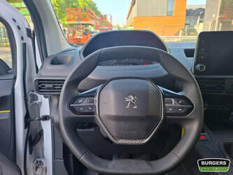 2022-peugeot-partner-1457482-47485167