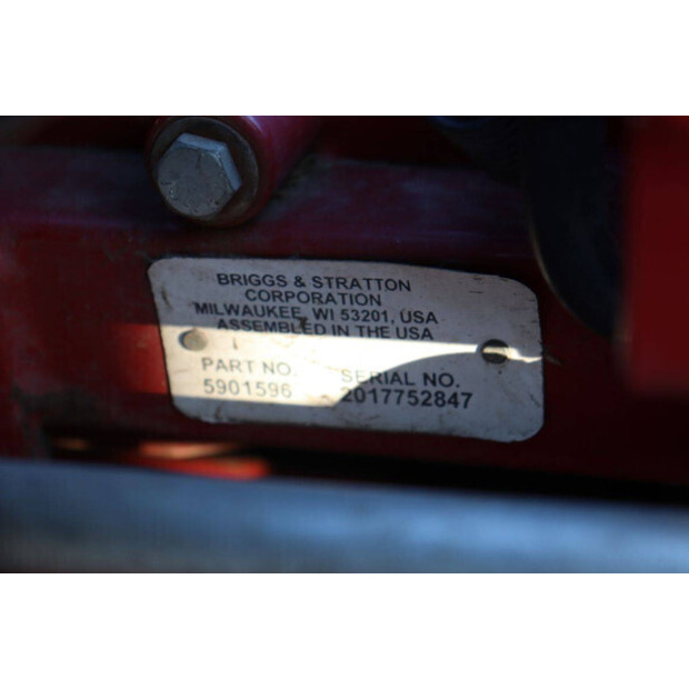 2018 Ferris Zeroturn IS2100z-47489133