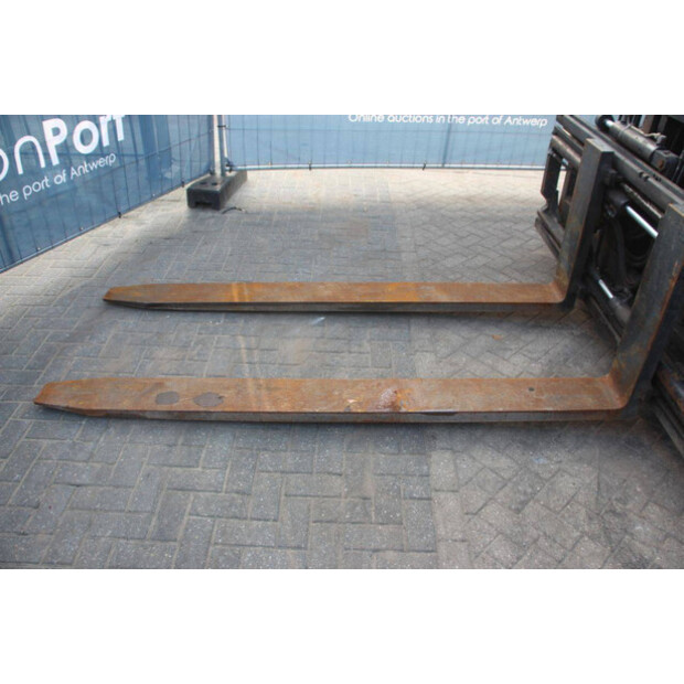 2011 Linde H80D-01-47490231