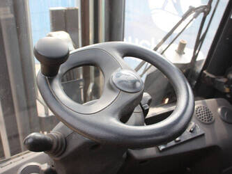 2011-linde-h30t-01-1457720-47491864