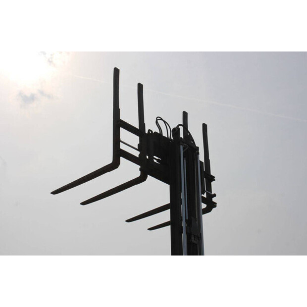 2011 Linde H30T-01-47491874