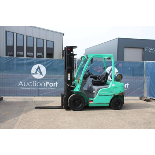 2013 MITSUBISHI FG25N-47492602