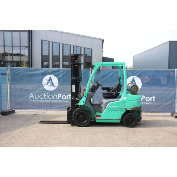2013 MITSUBISHI FG25N-47492603