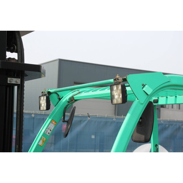 2013 MITSUBISHI FG25N-47492615