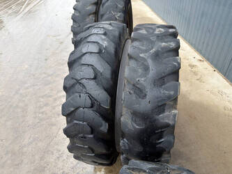 bridgestone-1000x20-1457875-47494212