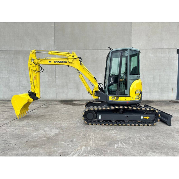 2013 YANMAR VIO40-5B-47495168