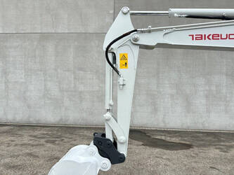 2014-takeuchi-tb140c-47495223