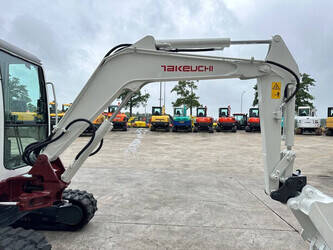 2014-takeuchi-tb140c-47495226