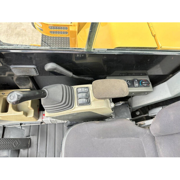 2018 Caterpillar 305.5E2-47495367